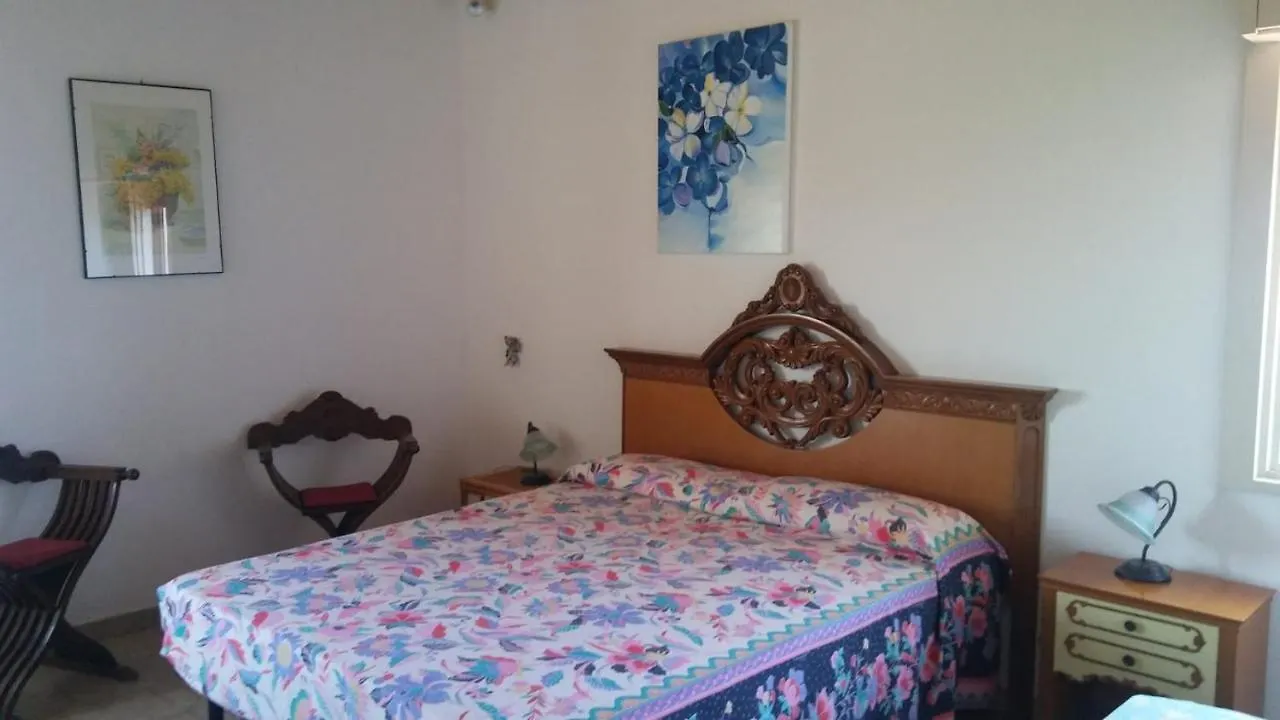فندق مبيت وإفطار مبيت وإفطار سكولييتي Il Gazebo إيطاليا